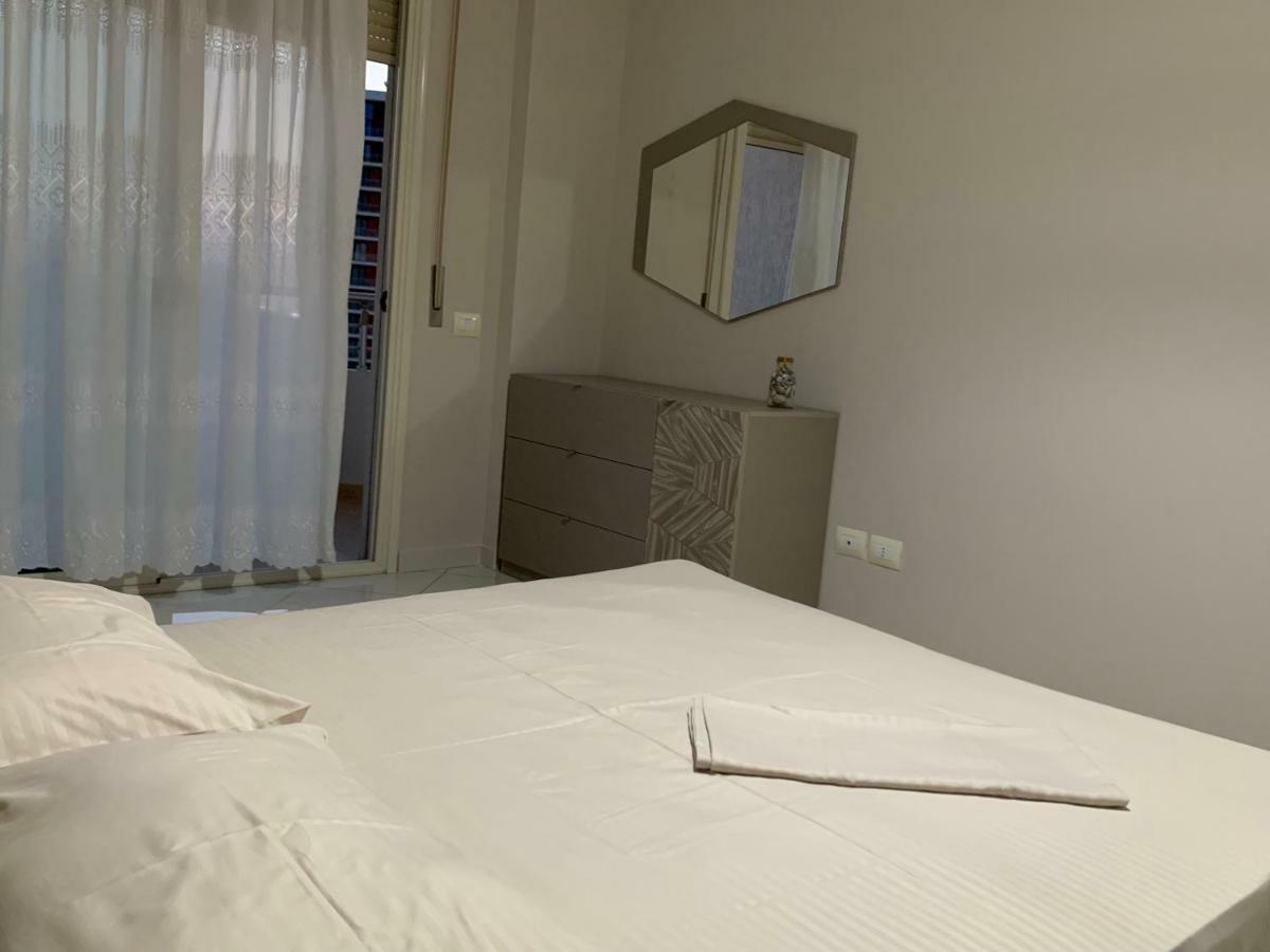Pearl Seaview Apartment Vlorë Extérieur photo